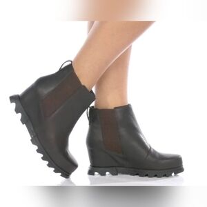 Sorel Women's Joan of Arctic Wedge III Chelsea Boot